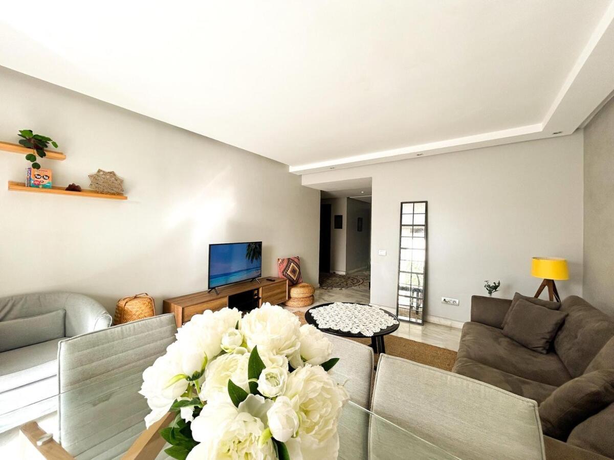 Charming Flat In Seafront - 2 Bedrooms *